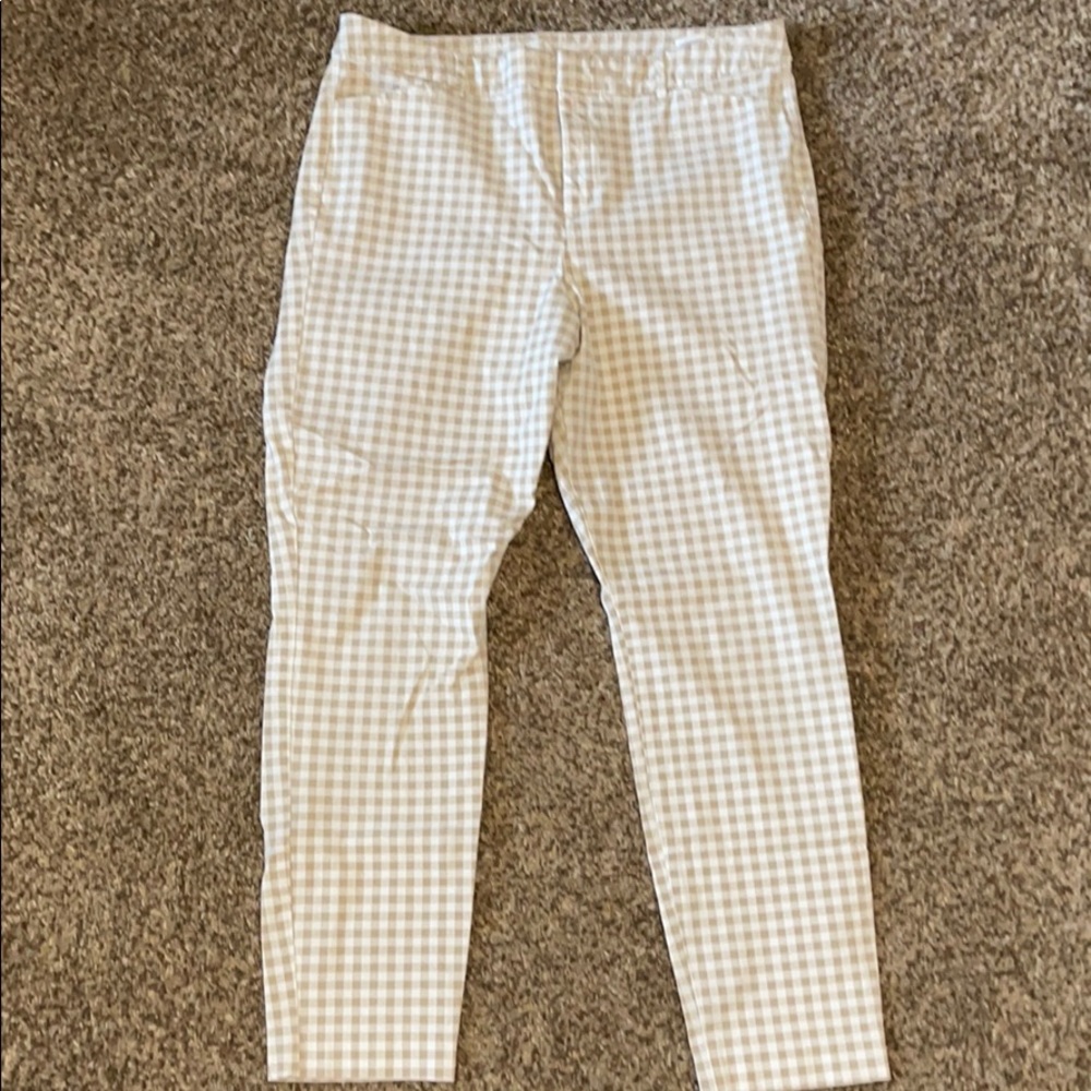 Very good condition old navy trousers.